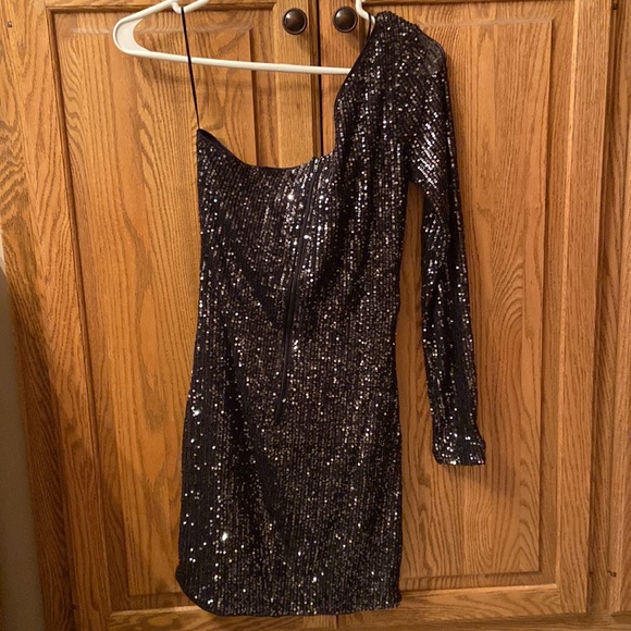 One shoulder mini dress - Picture 3 of 5